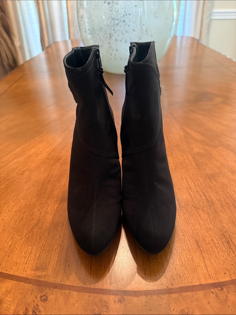 Stuart Wiseman Black Women's Ankle Boots - Sleek Zip-Up Design